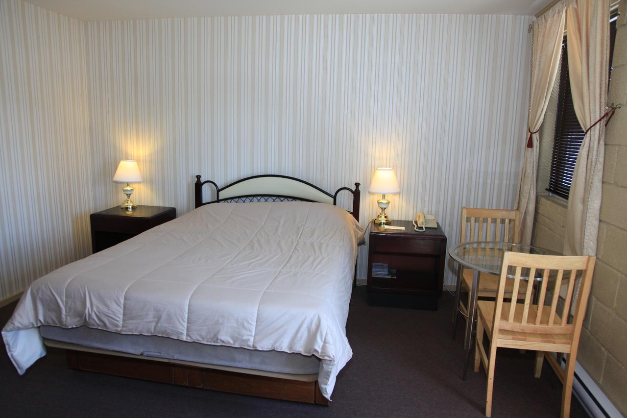 Motel Grande Ile Salaberry-de-Valleyfield Eksteriør billede