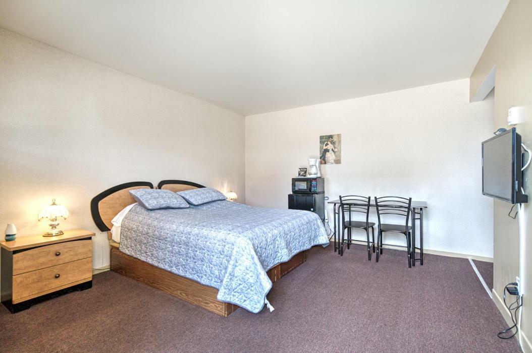 Motel Grande Ile Salaberry-de-Valleyfield Eksteriør billede